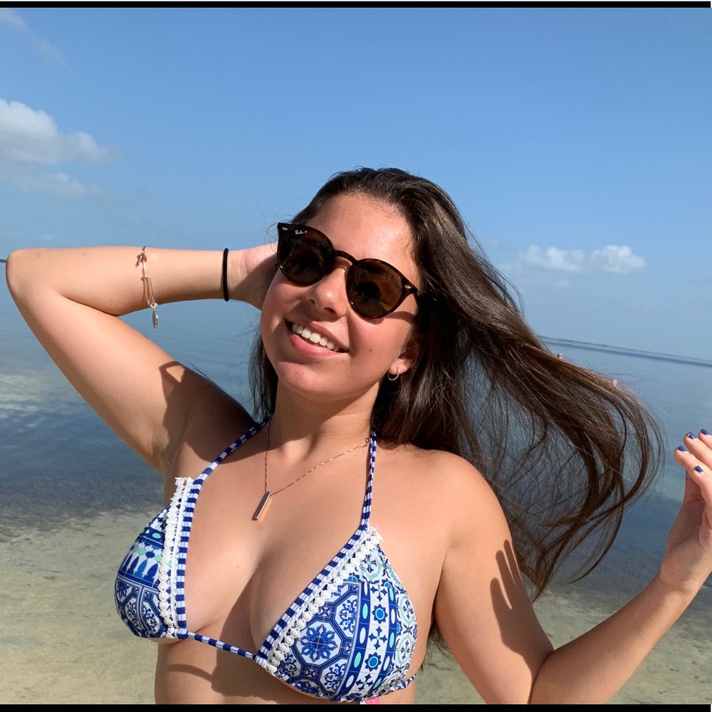 Meet your Posher, Livvy